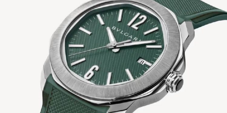 Bvlgari lanza su versión más audaz con esfera verde