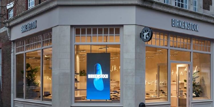 Birkenstock: Estrategia de precios para enfrentar aranceles