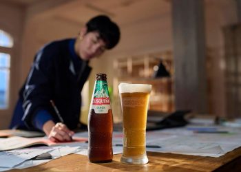 Cusqueña cerveza de trigo sin alcohol