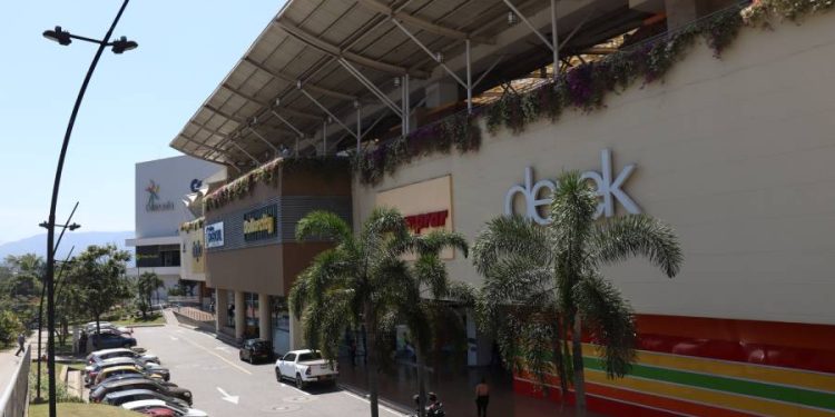 Delacuesta Centro Comercial, una década de éxitos