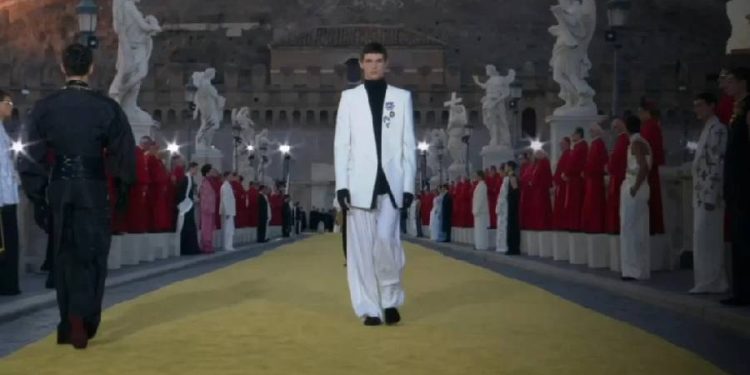 Dolce & Gabbana: liturgia de lujo en el castillo