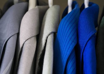 Estilo grandma: la moda que se reinventa abriendo el armario de la abuela