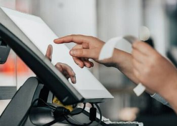 IA y humano en retail: balance perfecto para el servicio y la eficiencia