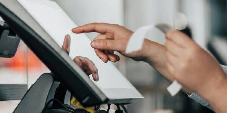 IA y humano en retail: balance perfecto para el servicio y la eficiencia