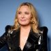 Kim Cattrall vuelve con el corte midi de Samantha Jones