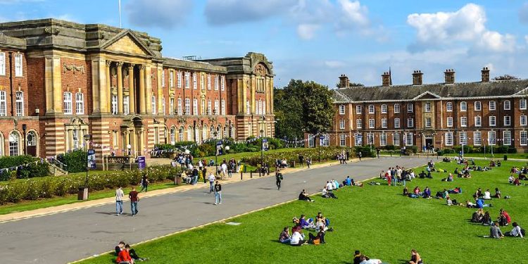 La Universidad de Leeds revela la verdadera durabilidad de las camisetas