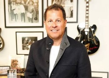 Levi’s designa a un ex Victoria’s Secret como primer director