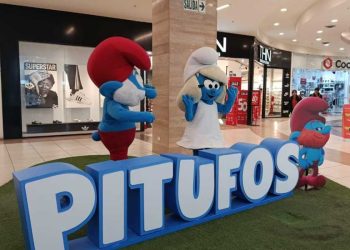 Los Pitufos en Mall Aventura