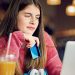 Millennials y Gen Z lideran la nueva forma de comprar