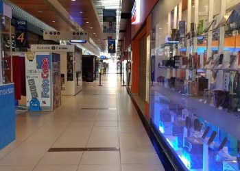 Reducción del Imesi amenaza ventas y empleo en centros comerciales del litoral