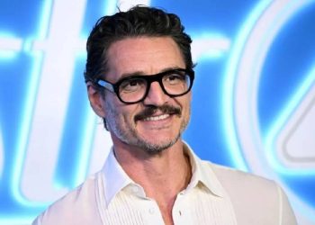 Pascal: un icono de estilo setentero en los Emmy 2025