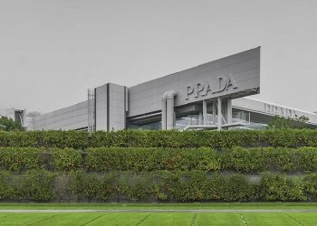 Prada impulsa su crecimiento con Miu Miu en tiempos de incertidumbre