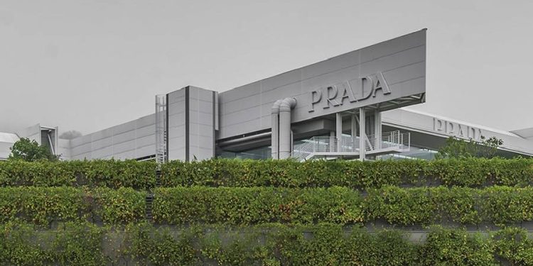 Prada impulsa su crecimiento con Miu Miu en tiempos de incertidumbre
