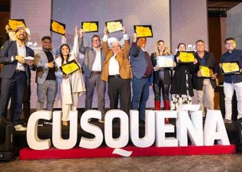 Premiacion tour gastronomico en Cusqueña