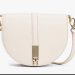 Bolso Saddle Heritage con bandolera de Tommy Hilfiger: elegancia práctica en movimiento