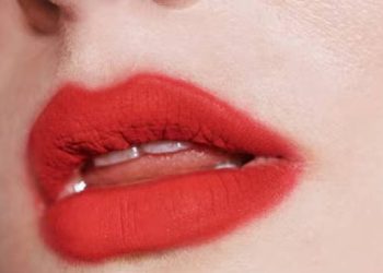 Revolución en labios: la era de los 'blurred lips' natural y seductor