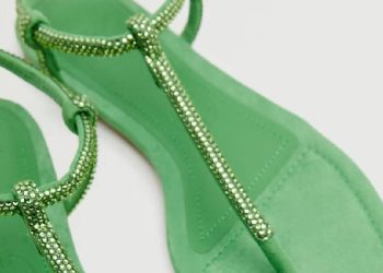 Sandalias de los 90 vuelven a Mango: estilo y comodidad