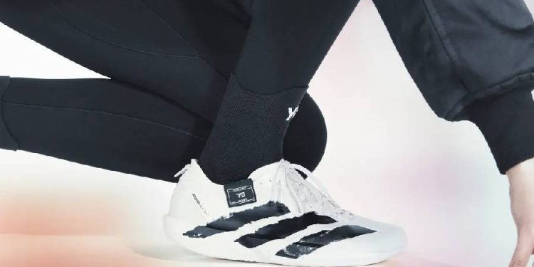 Las Adidas Adizero adios 9 de Y-3 seguramente sean las zapatillas de running más bonitas de 2025