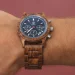 Relojes pequeños de impacto 2025: 7 joyas de pulsera