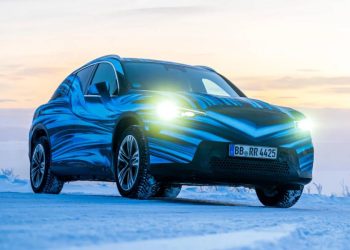 BMW IX3 VS. MERCEDES-BENZ GLC EQ: LA NUEVA GUERRA DE EGOS COMIENZA