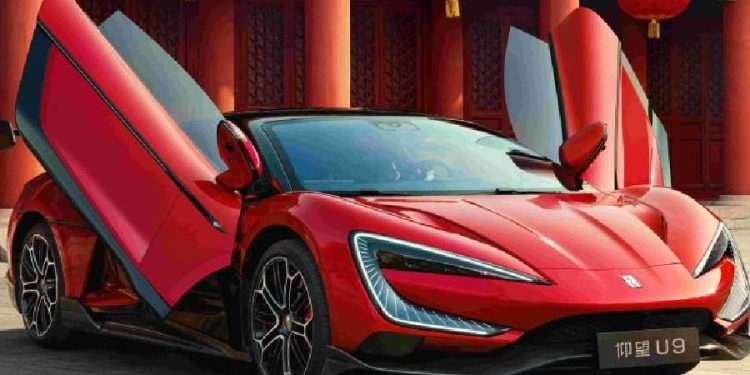 BYD y Xiaomi tienen los coches eléctricos chinos más potentes, pero les ha salido rival: el nuevo rey podría estar listo para ocupar el trono en 2026