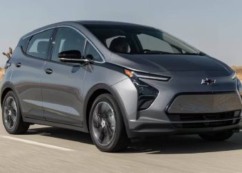 Chevrolet Bolt 2027: el precio del nuevo “hatchback” eléctrico y barato que se lanza en EE.UU.