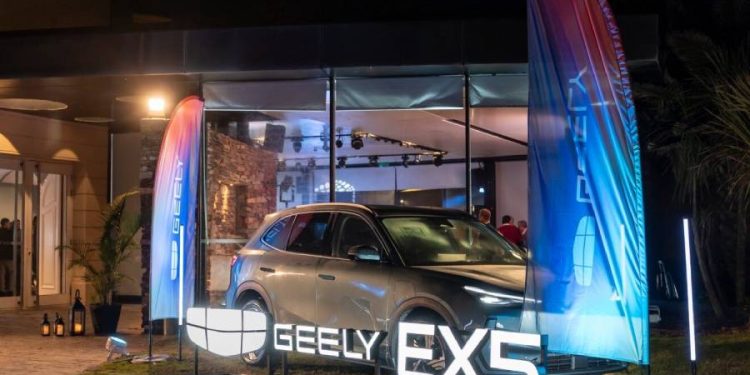 Geely acelera la revolución eléctrica en Uruguay con el lanzamiento del EX5