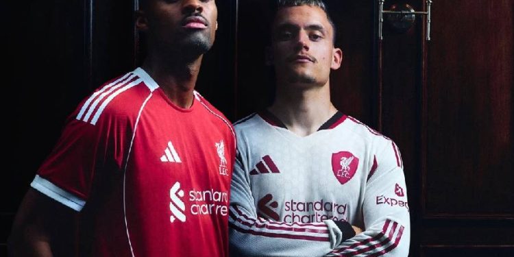 El Liverpool Football Club y Adidas unen fuerzas en una colaboración estratégica
