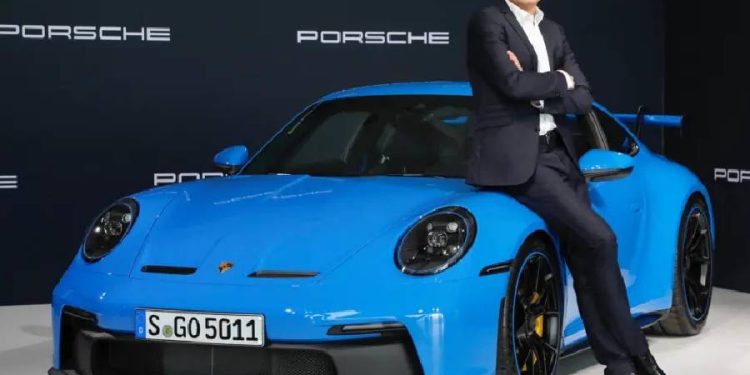 Porsche inicia búsqueda de nuevo líder tras dimisión de Oliver Blume