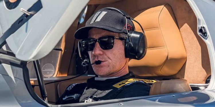 Roger Seale Penske, experto en competición de Porsche, prueba su deportivo: «Nuestra colaboración ha dado lugar a una increíble historia»