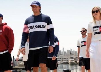 Colección de Tommy Hilfiger cautiva a sus fans