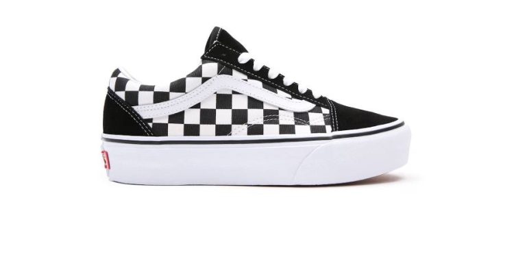 Las nuevas Vans desbancan a las Adidas Samba: son clásicas, elegantes y cuestan 50 euros