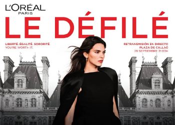 Desfile de Libertad y Sororidad: L’Oréal Paris en París