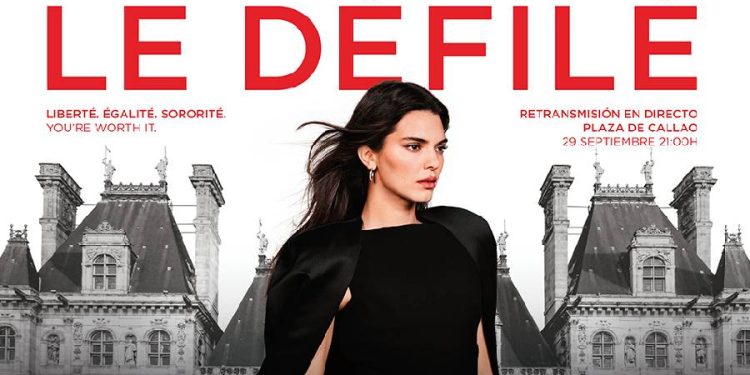 Desfile de Libertad y Sororidad: L’Oréal Paris en París