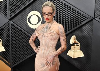 Doja Cat: moda performativa que redefine la alfombra roja