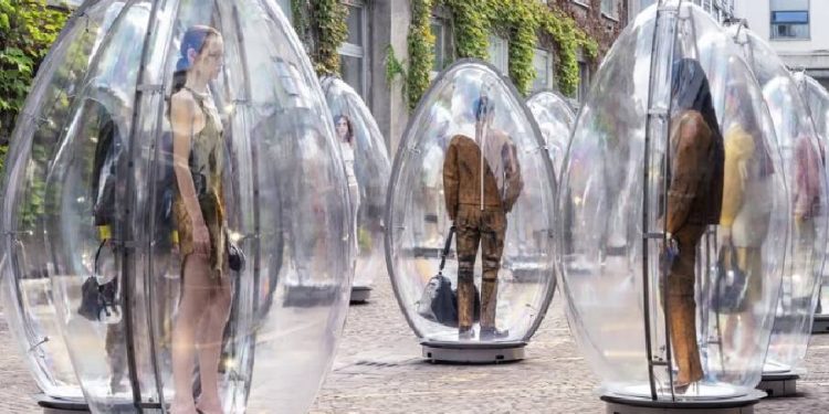 Egg Hunt sorprende a más de uno en Milan Fashion Week