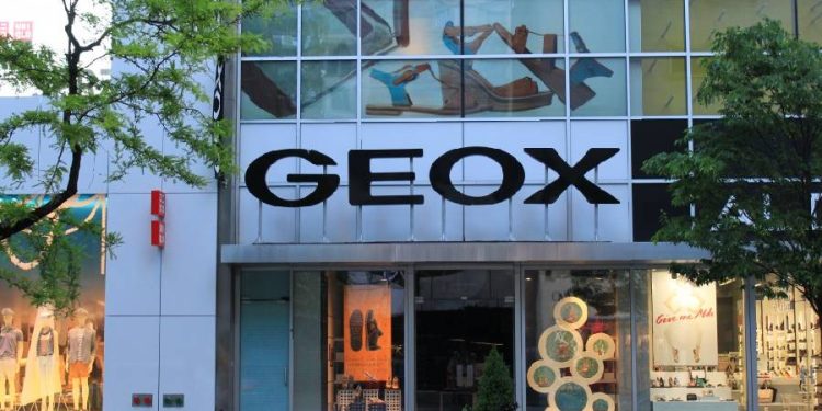 Geox recorta personal global para frenar pérdidas