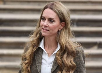 Kate Middleton reaparece con blazer de otoño y un nuevo look