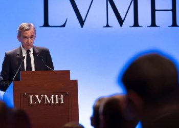 LVMH compra Challenges y refuerza su imperio mediático en Francia