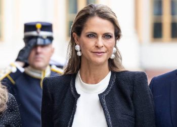 Luce lujo asequible: Magdalena de Suecia sorprende con Mango