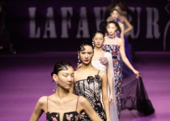 Moda china en Beijing 2025: innovación y tradición