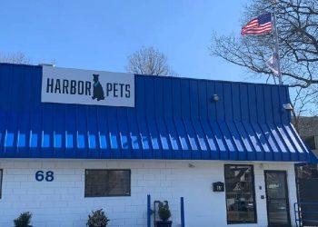 Harbor Pet un referente comunitario para el cuidado de mascotas en Greenport