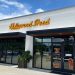Alimentos naturales y servicios innovadores marcan la llegada de Hollywood Feed a Tyler