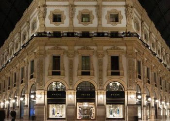 Prada confirma la sucesión: Lorenzo Bertelli será el futuro CEO del grupo