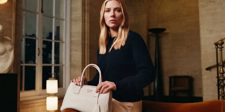 Ritual Identities: Prada y Yorgos Lanthimos demuestran dualidad