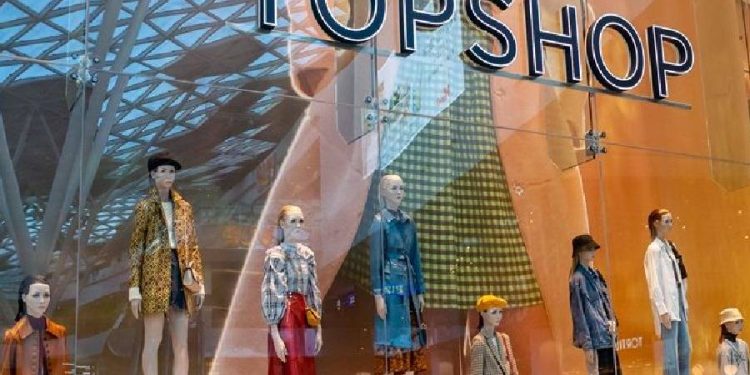Topshop vuelve con Oferta: Bestseller redefine la jugada