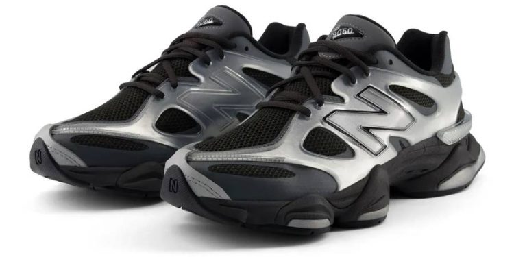 Estas nuevas New Balance 9060 son unas zapatillas futuristas que encajan a la perfección en un armario de otoño