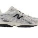Las New Balance 204L Metallic Silver son el nuevo básico con brillo