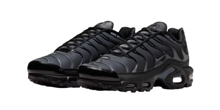 Las Nike Air Max Plus “Black/Metallic Silver” marcan el esperado regreso de una silueta icónica