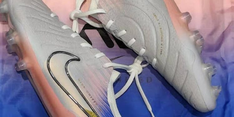 Se filtra la filtración del pack de botas Nike 25-26 United para mujer